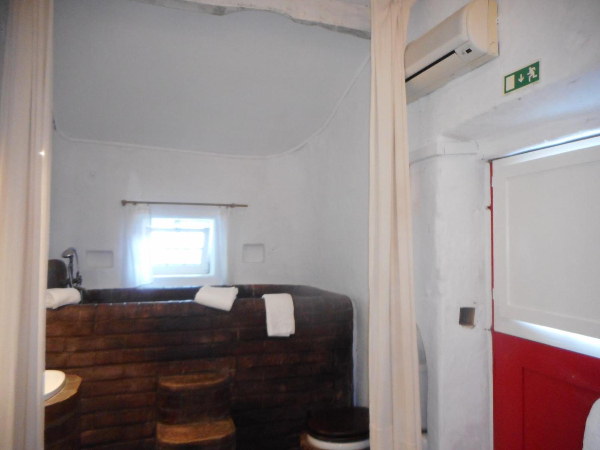 Lodge Monte Do Sobral Alcacovas Ngoại thất bức ảnh